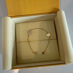 Fendi - Elegant Gold Bracelet with Crystal Accents
